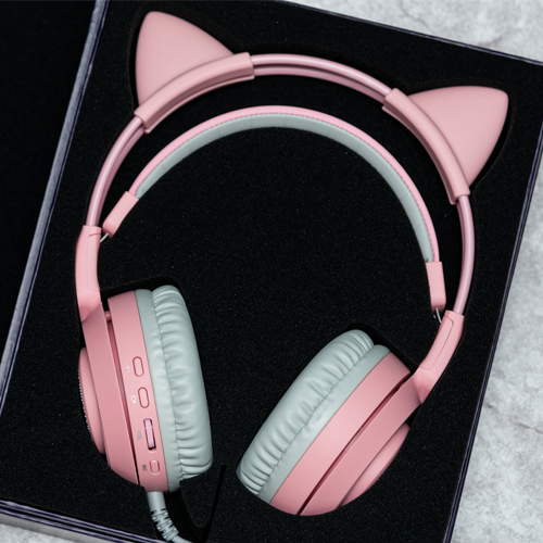 Razer tung ra bộ sưu tập đặc biệt cho game thủ dịp Valentine: Toàn hồng là hồng