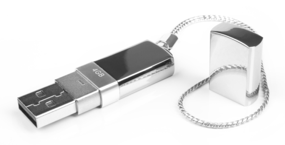 5 thủ thật sử dụng ổ USB đúng cách tránh mất dữ liệu 5 thủ thật sử dụng ổ USB đúng cách tránh mất dữ liệu
